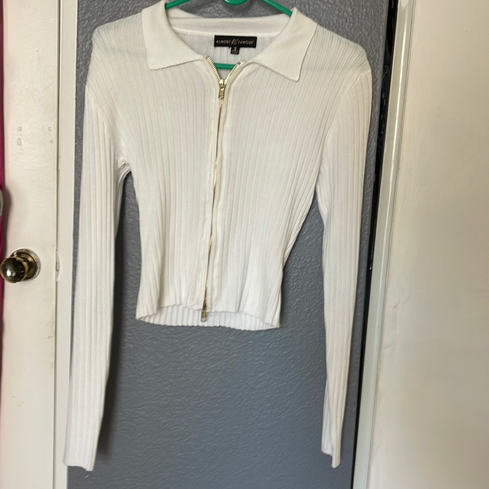 ALMOST FAMOUS sweater